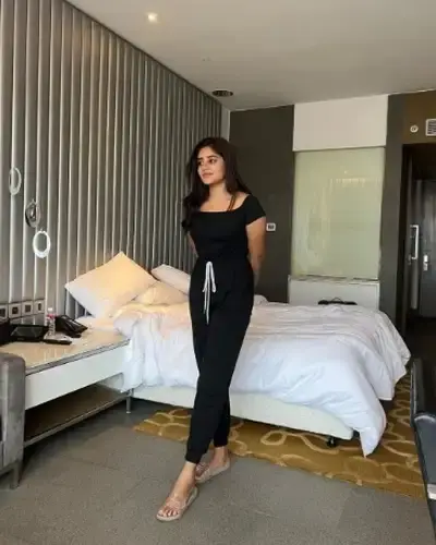Call Girls Deoria Cash On Delivery