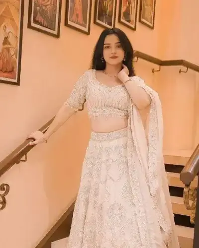 Escort Deoria